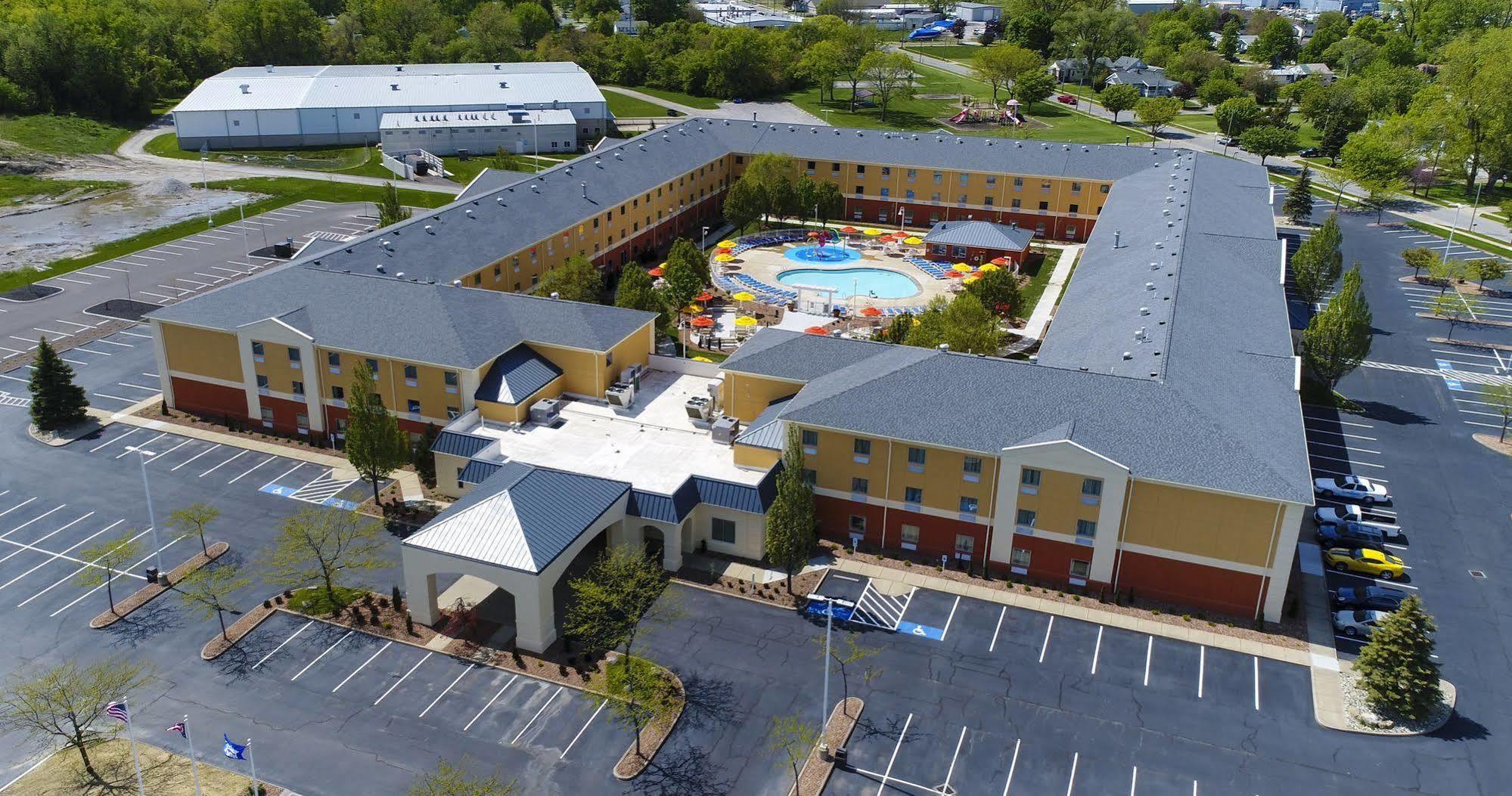 Cedar Point'S Express Hotel Sandusky Exterior photo
