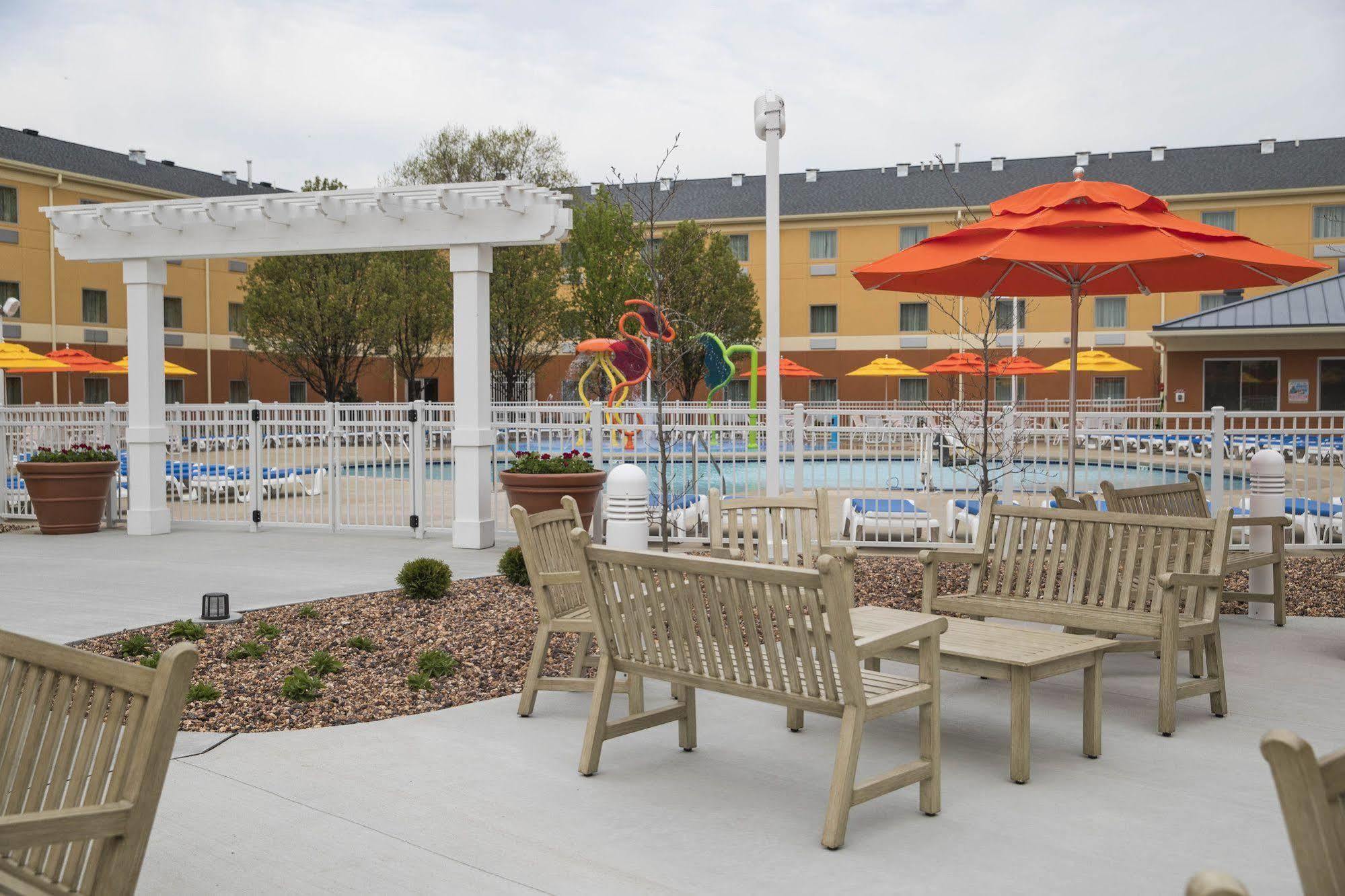 Cedar Point'S Express Hotel Sandusky Exterior photo
